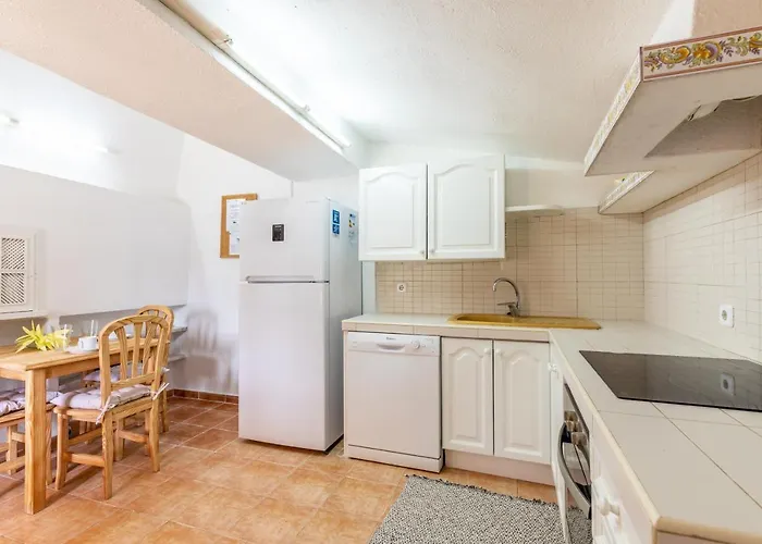 Costa By Js וילה